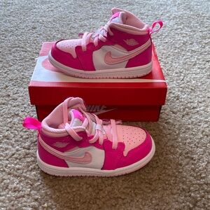 Air Jordan 1 “Fierce Pink” (TD)
